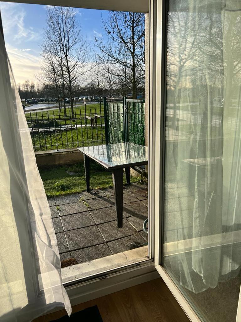 Appartement 5Min Gare Rer Disneyland Paris Val D'Europe La Vallee Village Parking Inclus Montévrain Exteriör bild