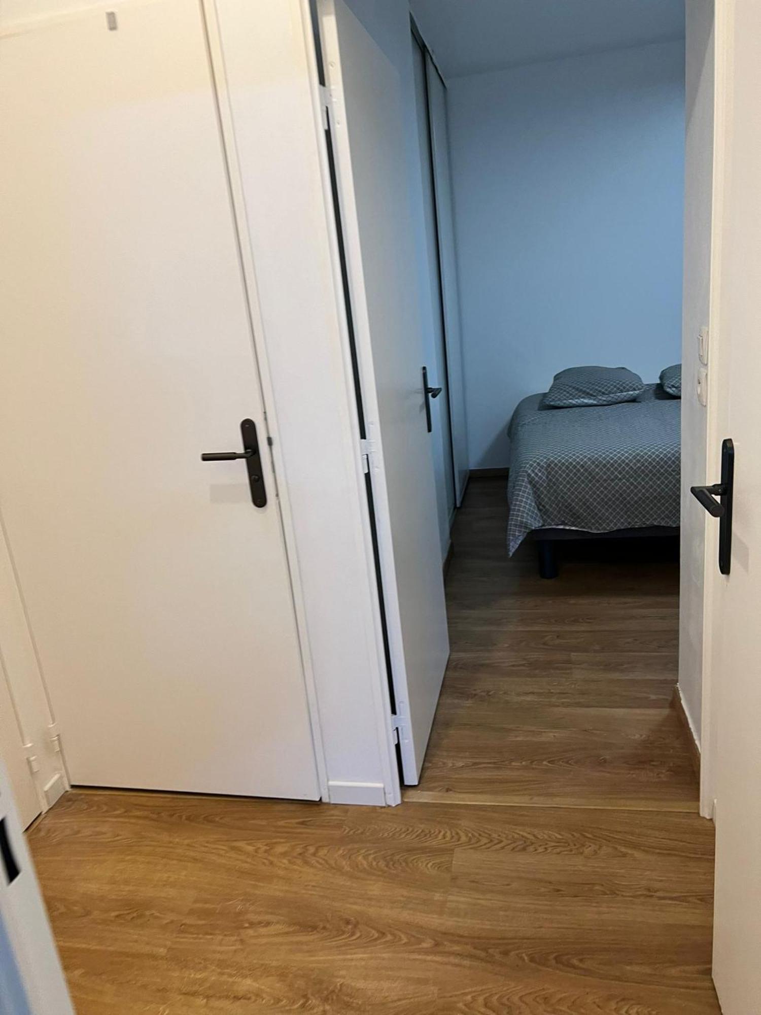 Appartement 5Min Gare Rer Disneyland Paris Val D'Europe La Vallee Village Parking Inclus Montévrain Exteriör bild