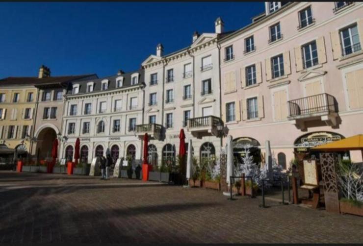Appartement 5Min Gare Rer Disneyland Paris Val D'Europe La Vallee Village Parking Inclus Montévrain Exteriör bild