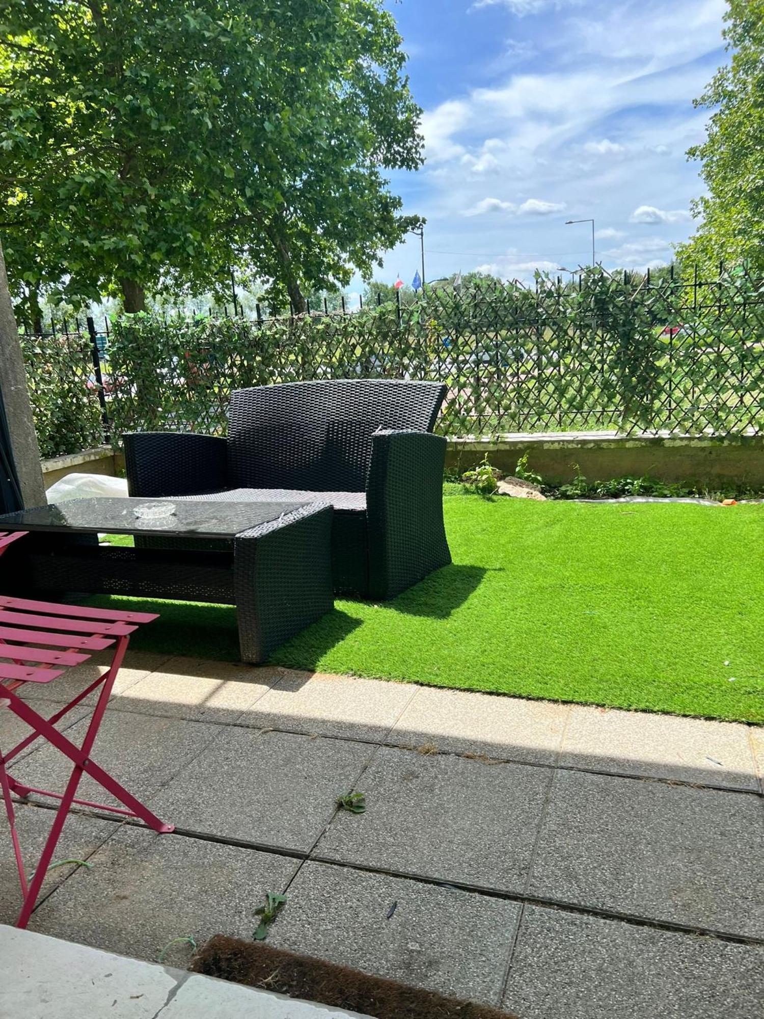 Appartement 5Min Gare Rer Disneyland Paris Val D'Europe La Vallee Village Parking Inclus Montévrain Exteriör bild